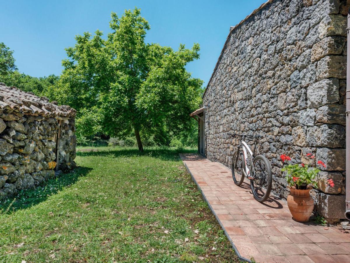 Hill-View Villa In Maletto With Garden Exterior foto